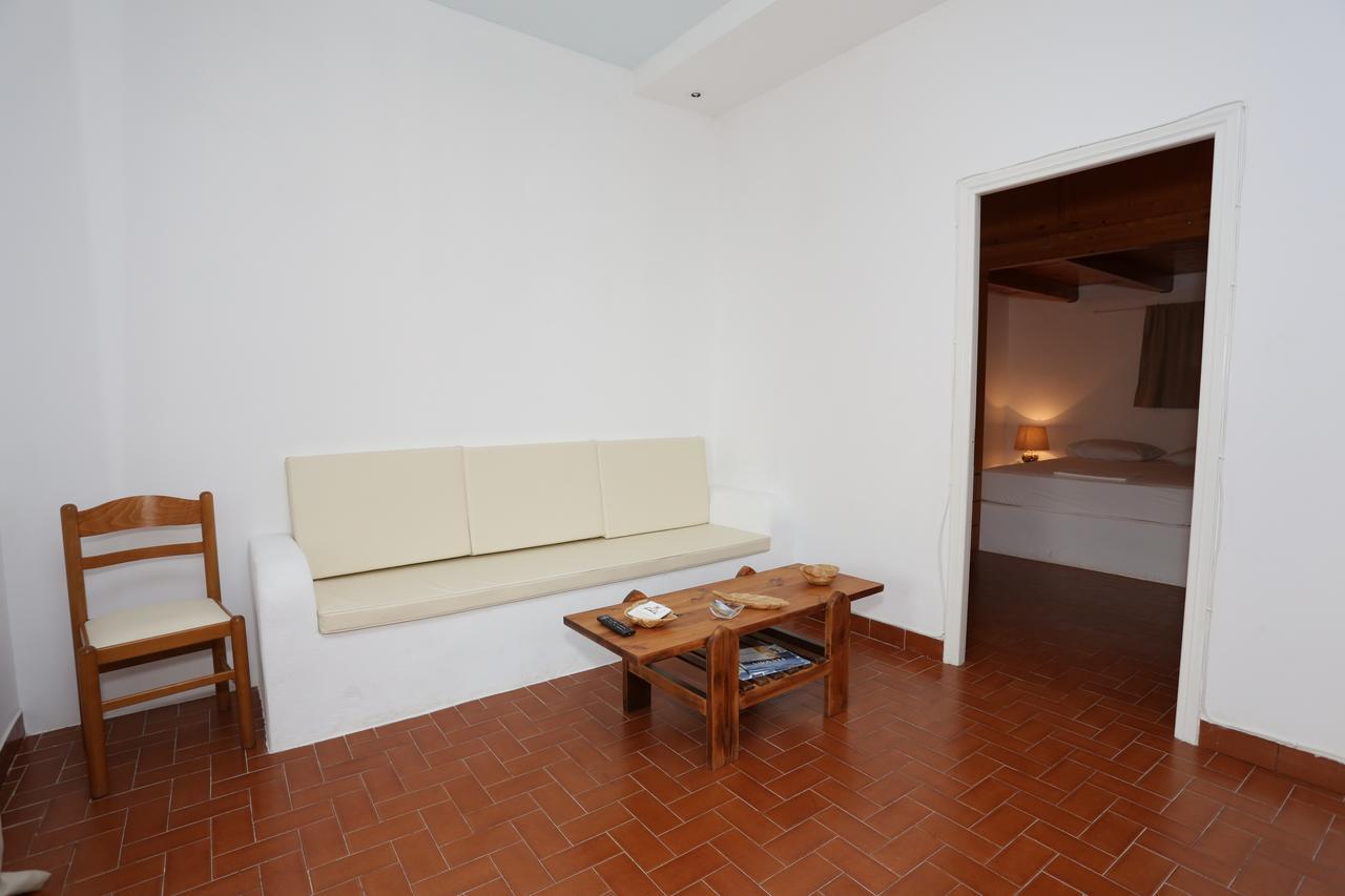 Artemis Suites Romanos  Exterior foto