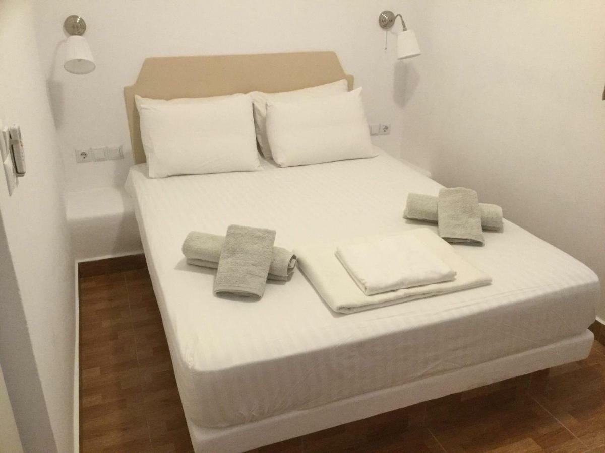 Artemis Suites Romanos  Exterior foto